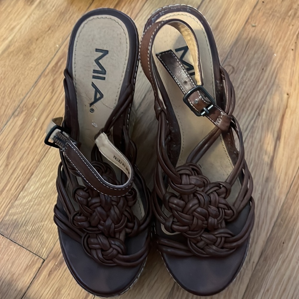 Mia wedges!
